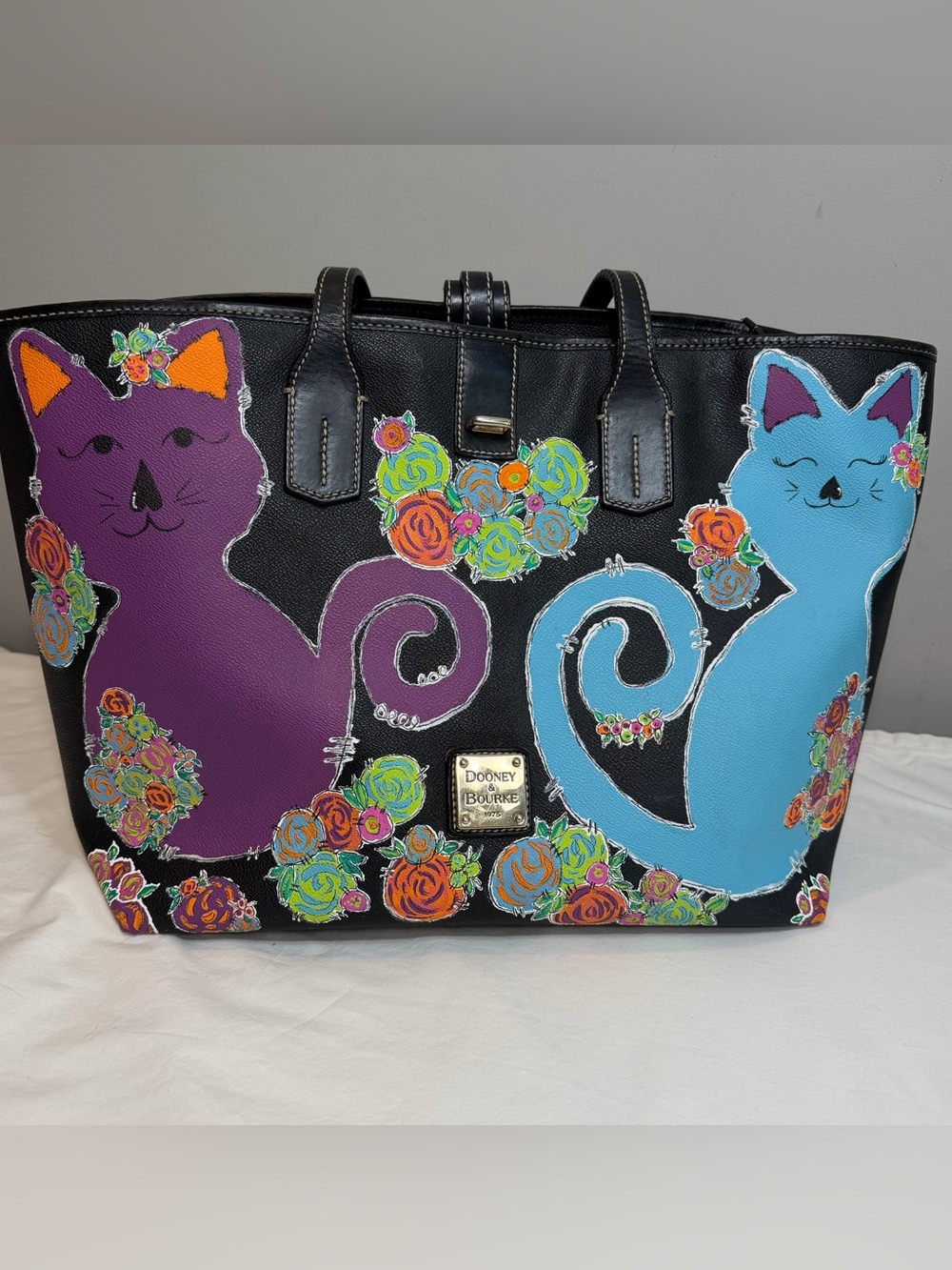 Rescued 😻Dooney & Bourke black hand painted large shopper tote bag bright cats
